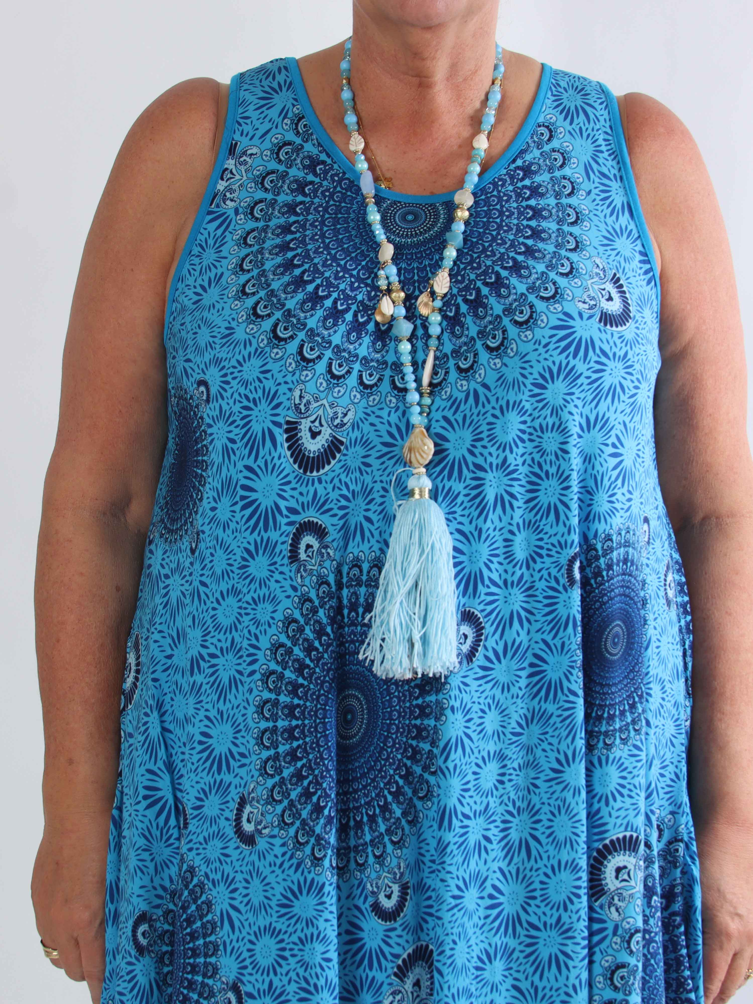 Sienna - Mønstret plus size kjole i blød viskose med flatterende A-facon